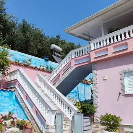 아파트 Phoenice's *